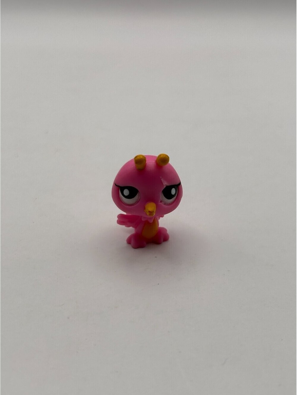 Hasbro Littlest Pet Shop Baby Bird Chick miniature figure 3 cm Pink scale body